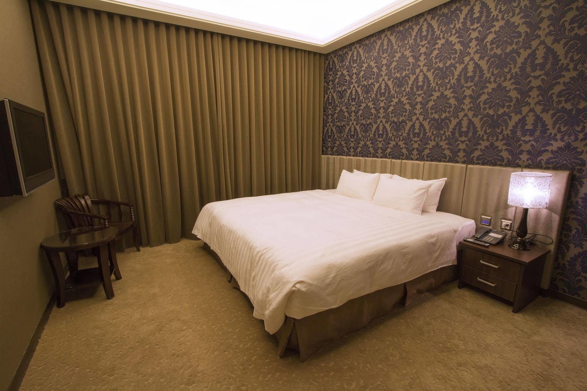 Hunt Champion Hotel Taichung Luaran gambar